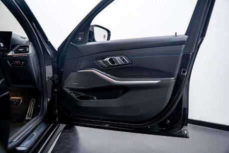 BMW 3 Series 3.0 M340d MHT Touring 5dr Diesel Hybrid Auto xDrive Euro 6 (s/s) (340 ps) 24