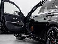 BMW 3 Series 3.0 M340d MHT Touring 5dr Diesel Hybrid Auto xDrive Euro 6 (s/s) (340 ps) 6