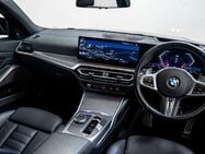 BMW 3 Series 3.0 M340d MHT Touring 5dr Diesel Hybrid Auto xDrive Euro 6 (s/s) (340 ps) 33