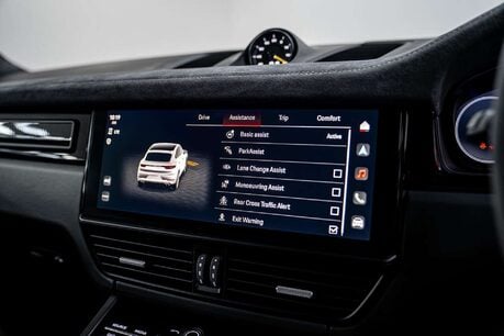 Porsche Cayenne 4.0T V8 Turbo GT Coupe 5dr Petrol TiptronicS 4WD Euro 6 (s/s) (640 ps) 38