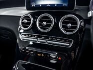 Mercedes-Benz GLC 3.0 GLC43 V6 AMG SUV 5dr Petrol G-Tronic+ 4MATIC Euro 6 36