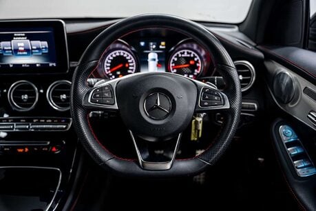 Mercedes-Benz GLC 3.0 GLC43 V6 AMG SUV 5dr Petrol G-Tronic+ 4MATIC Euro 6 33