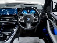 BMW X5 3.0 30d MHT M Sport SUV 5dr Diesel Hybrid Steptronic xDrive Euro 6 (s/s) (2 32