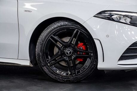 Mercedes-Benz A Class 1.3 A200 AMG Line Edition (Executive) Hatchback 5dr Petrol 7G-DCT Euro 6 (s 4