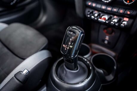 Mini Convertible 2.0 John Cooper Works Convertible 2dr Petrol Steptronic Euro 6 (s/s) (231 p 31