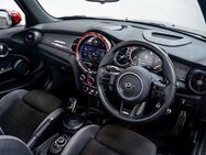 Mini Convertible 2.0 John Cooper Works Convertible 2dr Petrol Steptronic Euro 6 (s/s) (231 p 2