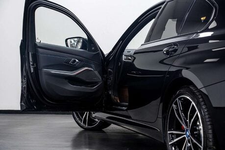 BMW 3 Series 2.0 330e 12kWh M Sport Saloon 4dr Petrol Plug-in Hybrid Auto xDrive Euro 6 6