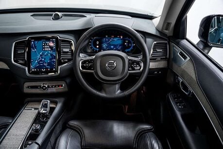 Volvo XC90 2.0h T8 Recharge 18.8kWh Ultimate Dark SUV 5dr Petrol Plug-in Hybrid Auto 4 32