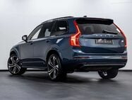 Volvo XC90 2.0h T8 Recharge 18.8kWh Ultimate Dark SUV 5dr Petrol Plug-in Hybrid Auto 4 5