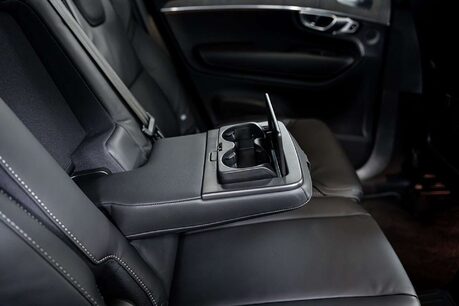 Volvo XC90 2.0h T8 Recharge 18.8kWh Ultimate Dark SUV 5dr Petrol Plug-in Hybrid Auto 4 21