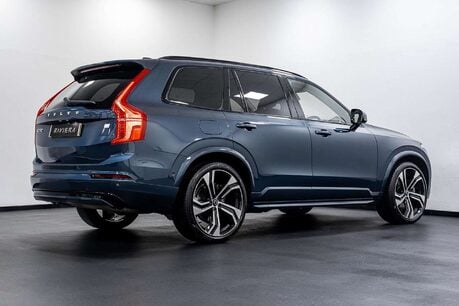 Volvo XC90 2.0h T8 Recharge 18.8kWh Ultimate Dark SUV 5dr Petrol Plug-in Hybrid Auto 4 16