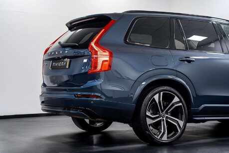 Volvo XC90 2.0h T8 Recharge 18.8kWh Ultimate Dark SUV 5dr Petrol Plug-in Hybrid Auto 4 17