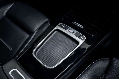 Mercedes-Benz CLA Class 2.0 CLA35h MHEV AMG (Premium Plus) Coupe 4dr Petrol Hybrid 8G-DCT 4MATIC Eu 33