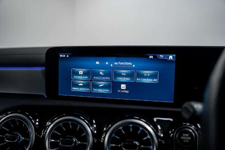 Mercedes-Benz CLA Class 2.0 CLA35h MHEV AMG (Premium Plus) Coupe 4dr Petrol Hybrid 8G-DCT 4MATIC Eu 37
