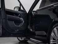 Land Rover Range Rover 3.0 D350 MHEV Autobiography SUV 5dr Diesel Auto 4WD Euro 6 (s/s) (LWB, 7Sea 6