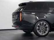 Land Rover Range Rover 3.0 D350 MHEV Autobiography SUV 5dr Diesel Auto 4WD Euro 6 (s/s) (LWB, 7Sea 17