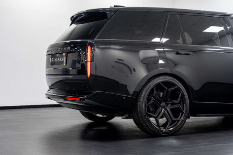 Land Rover Range Rover 3.0 D350 MHEV Autobiography SUV 5dr Diesel Auto 4WD Euro 6 (s/s) (LWB, 7Sea 17