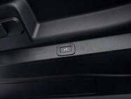 Land Rover Range Rover 3.0 D350 MHEV Autobiography SUV 5dr Diesel Auto 4WD Euro 6 (s/s) (LWB, 7Sea 19