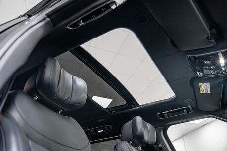 Land Rover Range Rover 3.0 D350 MHEV Autobiography SUV 5dr Diesel Auto 4WD Euro 6 (s/s) (LWB, 7Sea 40