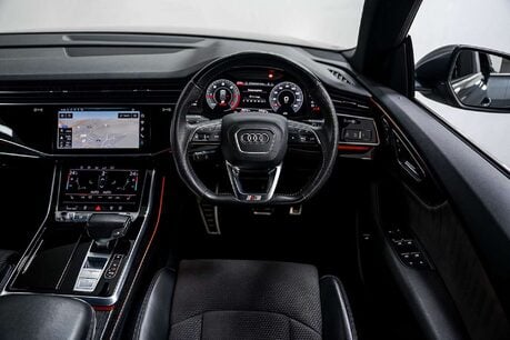 Audi Q8 3.0 TDI V6 50 S line SUV 5dr Diesel Tiptronic quattro Euro 6 (s/s) (286 ps) 31