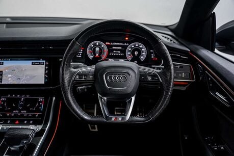 Audi Q8 3.0 TDI V6 50 S line SUV 5dr Diesel Tiptronic quattro Euro 6 (s/s) (286 ps) 32