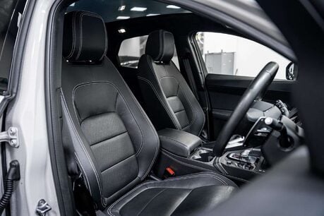 Jaguar E-Pace 2.0 D204 MHEV R-Dynamic Black SUV 5dr Diesel Auto AWD Euro 6 (s/s) (204 ps) 3