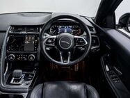 Jaguar E-Pace 2.0 D204 MHEV R-Dynamic Black SUV 5dr Diesel Auto AWD Euro 6 (s/s) (204 ps) 31