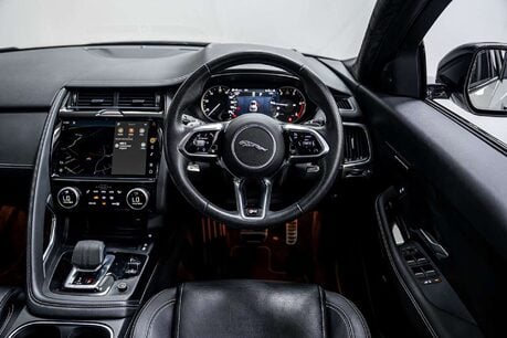 Jaguar E-Pace 2.0 D204 MHEV R-Dynamic Black SUV 5dr Diesel Auto AWD Euro 6 (s/s) (204 ps) 31