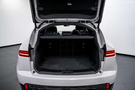 Jaguar E-Pace 2.0 D204 MHEV R-Dynamic Black SUV 5dr Diesel Auto AWD Euro 6 (s/s) (204 ps) 18