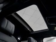 Land Rover Range Rover Sport 3.0 D300 MHEV HSE Dynamic Black SUV 5dr Diesel Auto 4WD Euro 6 (s/s) (300 p 41