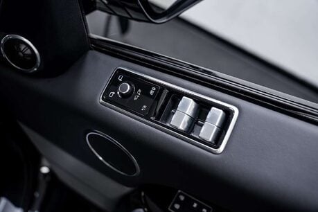 Land Rover Range Rover Sport 3.0 D300 MHEV HSE Dynamic Black SUV 5dr Diesel Auto 4WD Euro 6 (s/s) (300 p 26