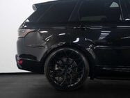 Land Rover Range Rover Sport 3.0 D300 MHEV HSE Dynamic Black SUV 5dr Diesel Auto 4WD Euro 6 (s/s) (300 p 5