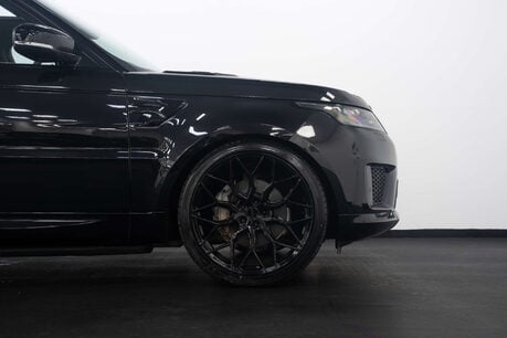 Land Rover Range Rover Sport 3.0 D300 MHEV HSE Dynamic Black SUV 5dr Diesel Auto 4WD Euro 6 (s/s) (300 p 3
