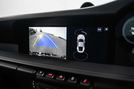 Porsche 911 3.0T 992 Carrera Coupe 2dr Petrol PDK Euro 6 (s/s) (385 ps) 32