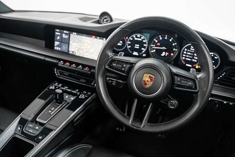 Porsche 911 3.0T 992 Carrera Coupe 2dr Petrol PDK Euro 6 (s/s) (385 ps) 25