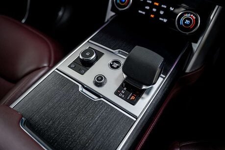 Land Rover Range Rover 3.0 P400 MHEV HSE SUV 5dr Petrol Auto 4WD Euro 6 (s/s) (400 ps) 32