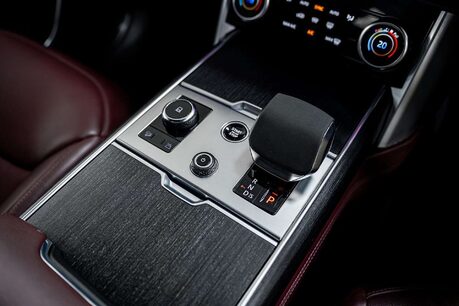 Land Rover Range Rover 3.0 P400 MHEV HSE SUV 5dr Petrol Auto 4WD Euro 6 (s/s) (400 ps) 32