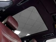 Land Rover Range Rover 3.0 P400 MHEV HSE SUV 5dr Petrol Auto 4WD Euro 6 (s/s) (400 ps) 38