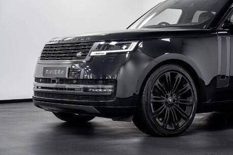 Land Rover Range Rover 3.0 P400 MHEV HSE SUV 5dr Petrol Auto 4WD Euro 6 (s/s) (400 ps) 12