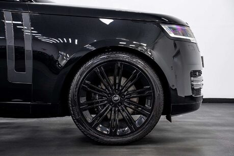 Land Rover Range Rover 3.0 P400 MHEV HSE SUV 5dr Petrol Auto 4WD Euro 6 (s/s) (400 ps) 15