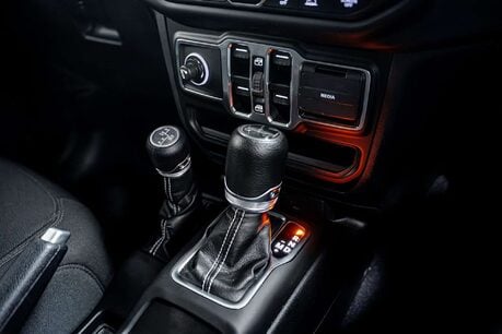 Jeep Wrangler 2.0 GME Sahara SUV 4dr Petrol Auto 4WD Euro 6 (s/s) (272 ps) 31