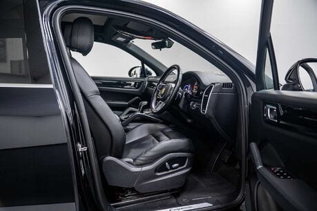 Porsche Cayenne 3.0T V6 GPF SUV 5dr Petrol TiptronicS 4WD Euro 6 (s/s) (340 ps) 28