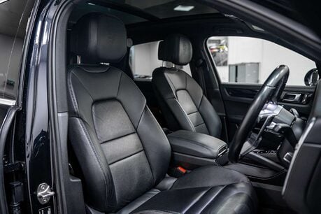 Porsche Cayenne 3.0T V6 GPF SUV 5dr Petrol TiptronicS 4WD Euro 6 (s/s) (340 ps) 3