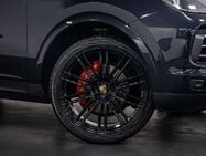 Porsche Cayenne 3.0T V6 GPF SUV 5dr Petrol TiptronicS 4WD Euro 6 (s/s) (340 ps) 4