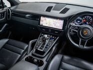 Porsche Cayenne 3.0T V6 GPF SUV 5dr Petrol TiptronicS 4WD Euro 6 (s/s) (340 ps) 34