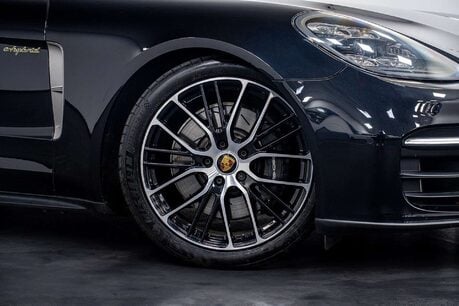 Porsche Panamera 2.9 V6 E-Hybrid 17.9kWh 4 Platinum Edition Sport Turismo 5dr Petrol Plug-in 4