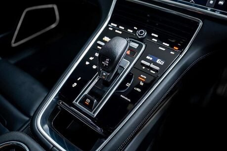 Porsche Panamera 2.9 V6 E-Hybrid 17.9kWh 4 Platinum Edition Sport Turismo 5dr Petrol Plug-in 34