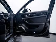 Porsche Panamera 2.9 V6 E-Hybrid 17.9kWh 4 Platinum Edition Sport Turismo 5dr Petrol Plug-in 23