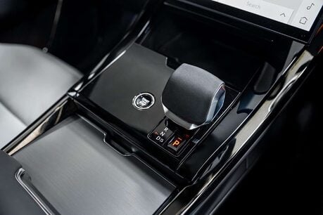 Land Rover Range Rover Sport 3.0 P460e 38.2kWh Dynamic SE SUV 5dr Petrol Plug-in Hybrid Auto 4WD Euro 6 34