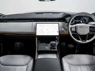 Land Rover Range Rover Sport 3.0 P460e 38.2kWh Dynamic SE SUV 5dr Petrol Plug-in Hybrid Auto 4WD Euro 6 30